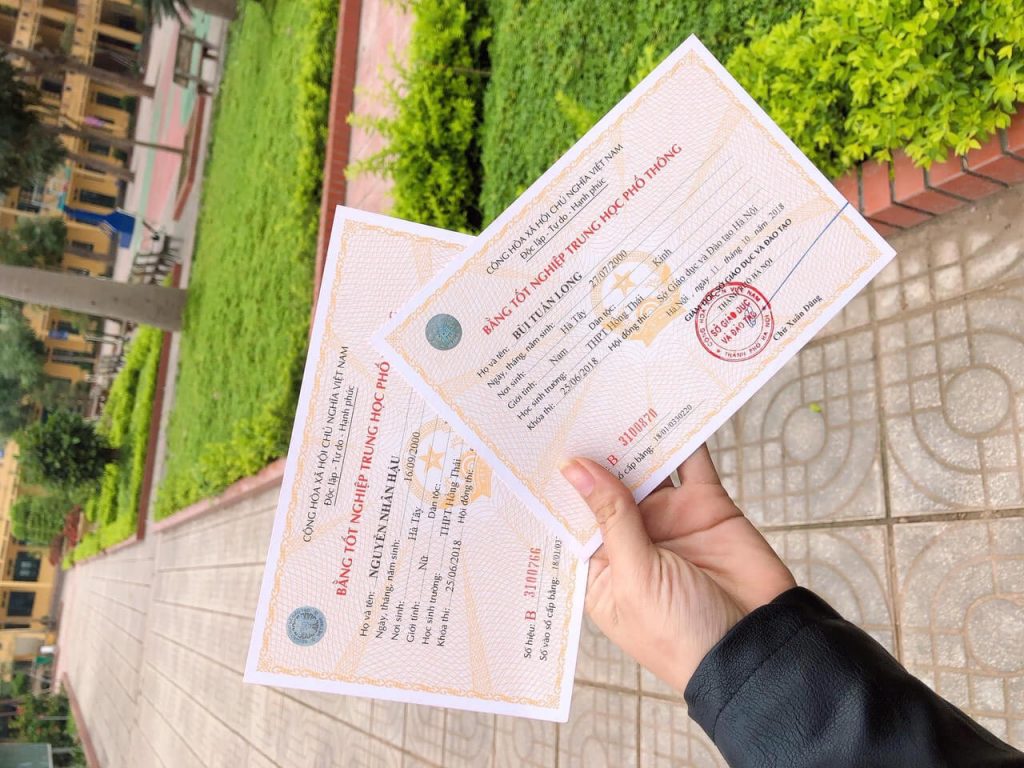 Làm Bằng Cấp 3 (THPT) có học bạ
